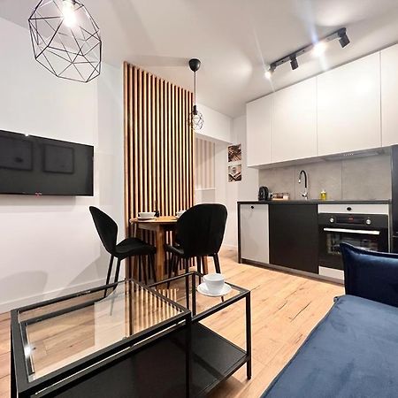 The M O D E R N C I T Y Spot Apartment Katowice Bagian luar foto