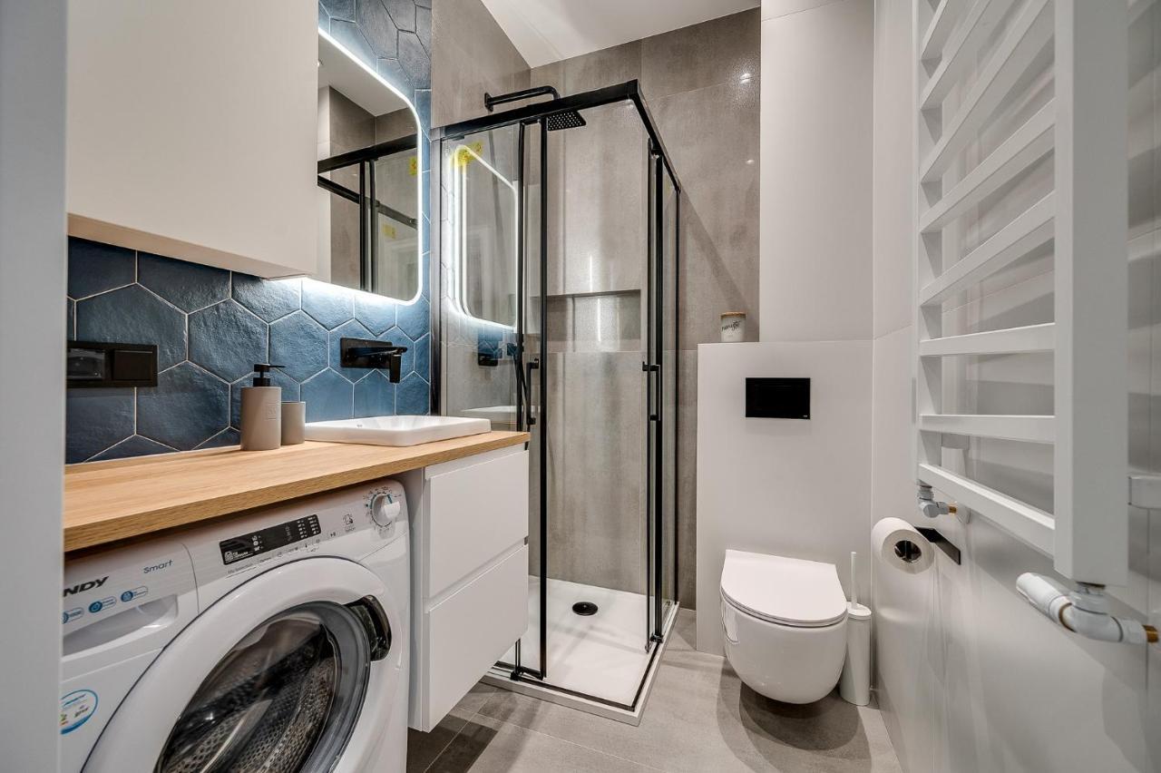 The M O D E R N C I T Y Spot Apartment Katowice Bagian luar foto