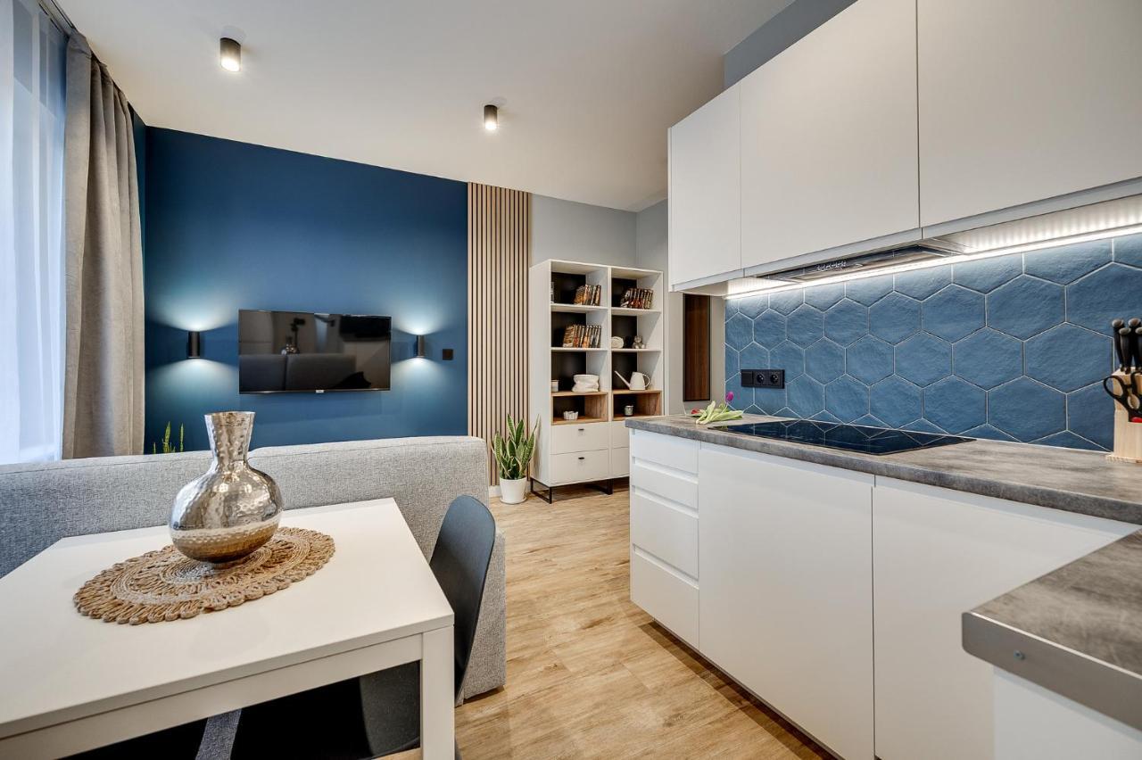 The M O D E R N C I T Y Spot Apartment Katowice Bagian luar foto