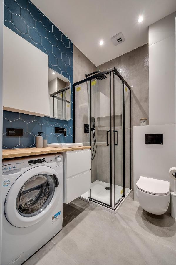 The M O D E R N C I T Y Spot Apartment Katowice Bagian luar foto