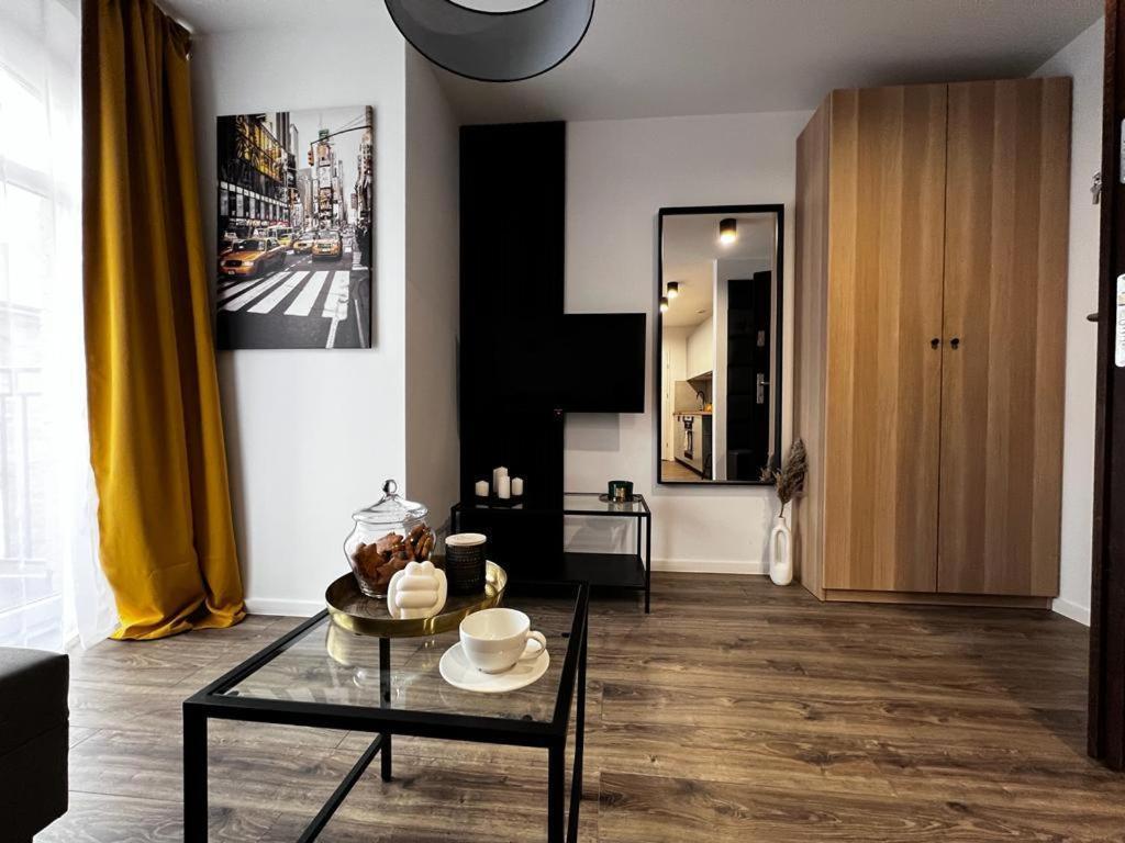 The M O D E R N C I T Y Spot Apartment Katowice Bagian luar foto