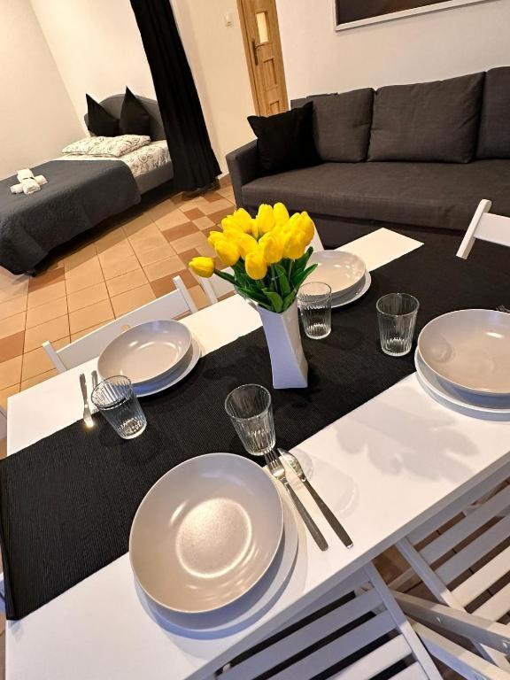 The M O D E R N C I T Y Spot Apartment Katowice Bagian luar foto